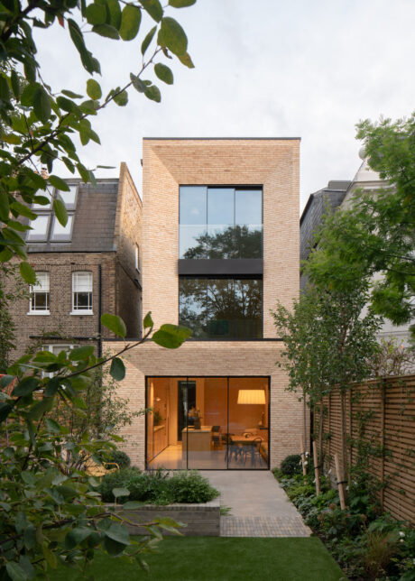 Contemporary residential architecture London